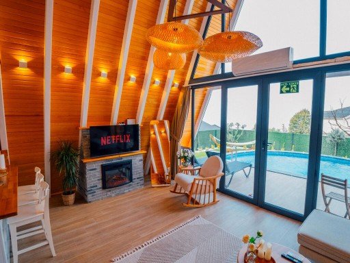 Golden Luxury Bungalow Golden Luxury Bungalow