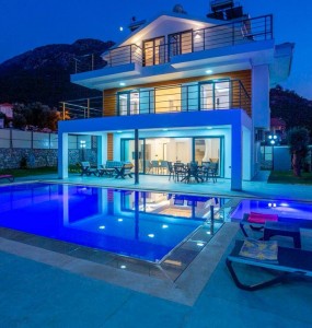 Villa VELORA